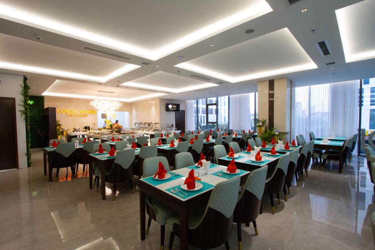 Cordial Grand Hotel Da Nang Beach - Infinity Rooftop Pool Eksteriør bilde